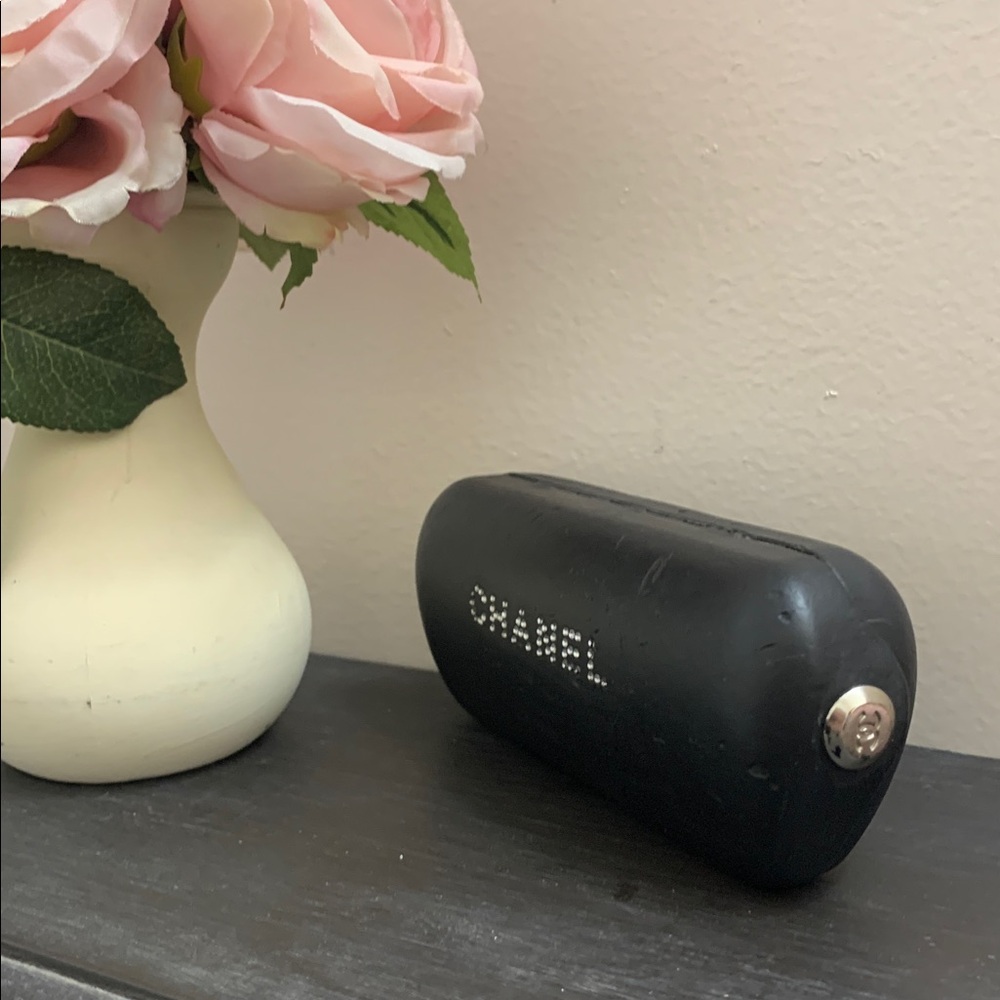 CHANEL Black Leather Eyewear Case Crystal Logo Embellishment - Picture 8 of 10
